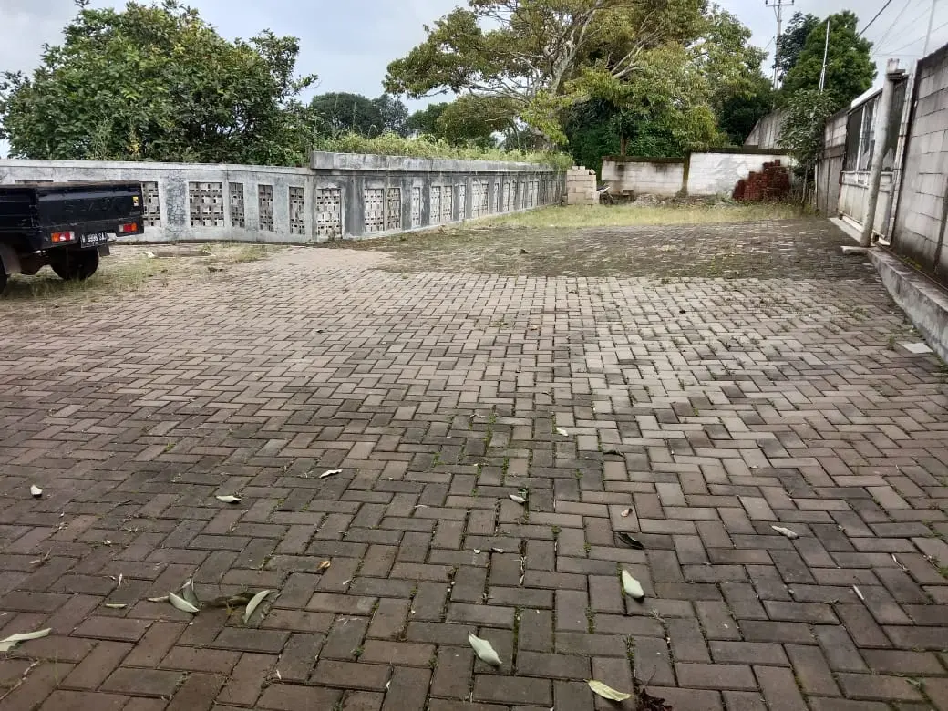 Area Parkir Privat